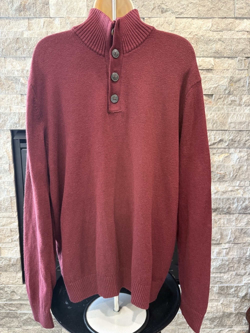 Banana Republic Men's Button Mock Neck Sweater in Burgandy